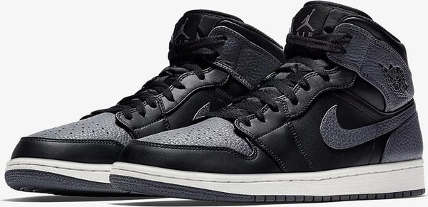 Gray black hotsell jordan 1