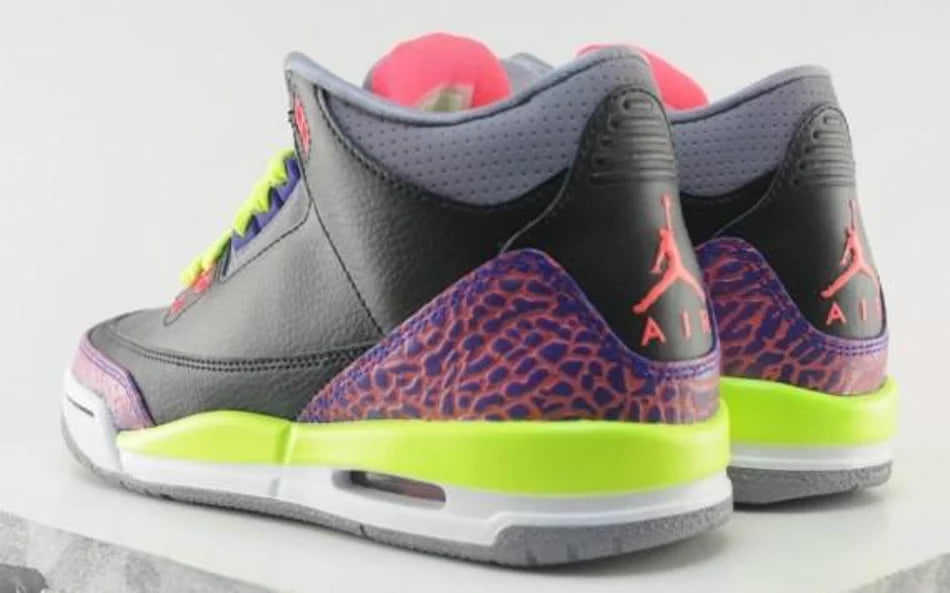 Air Jordan 3 Retro Black Atomic 2024 Red Volt Kids 5y