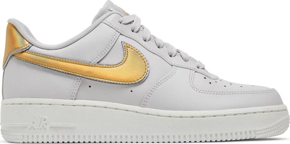 Metallic gold nike air hotsell force 1